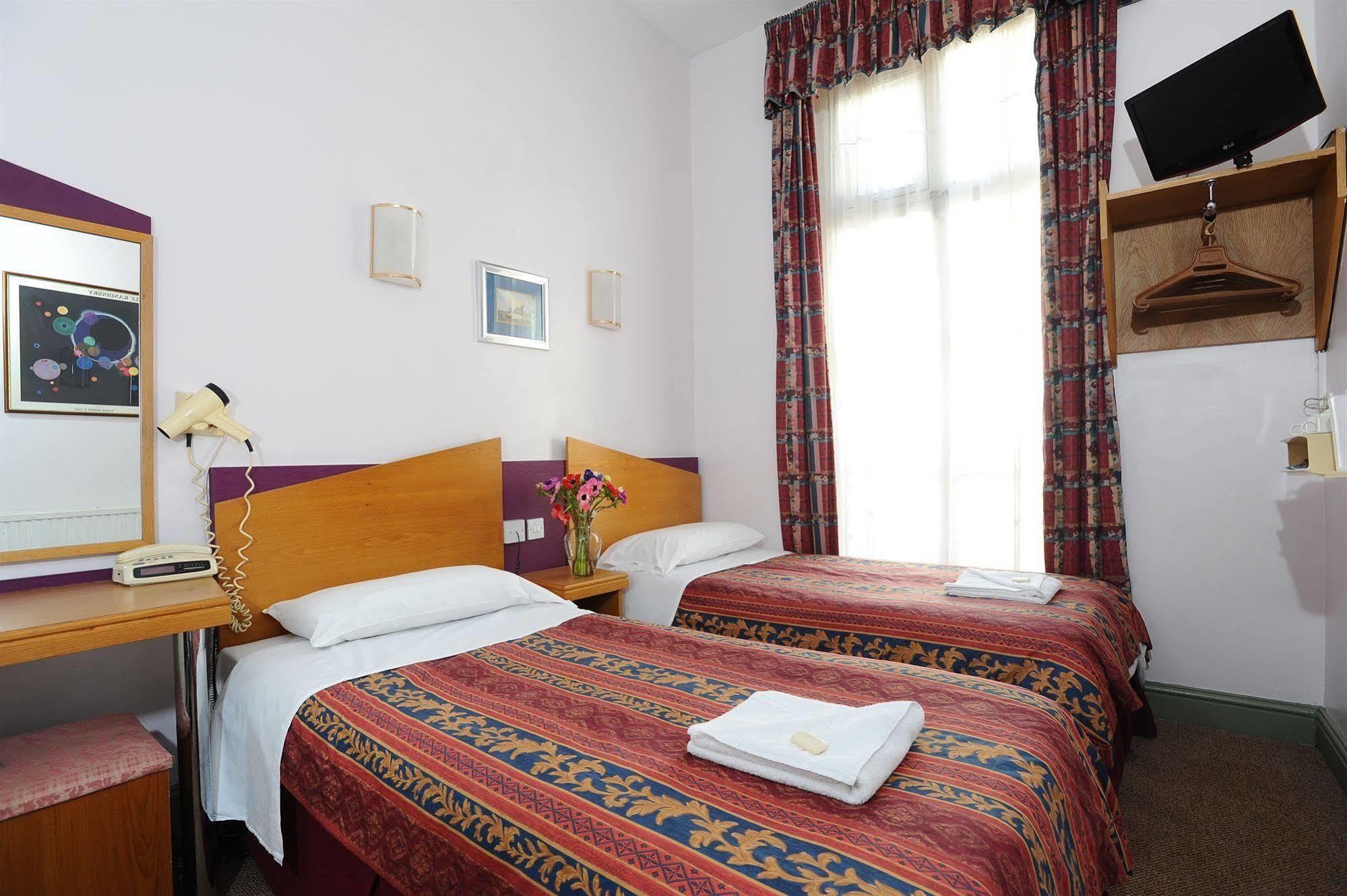 Dover Hotel - B&B Londra Esterno foto